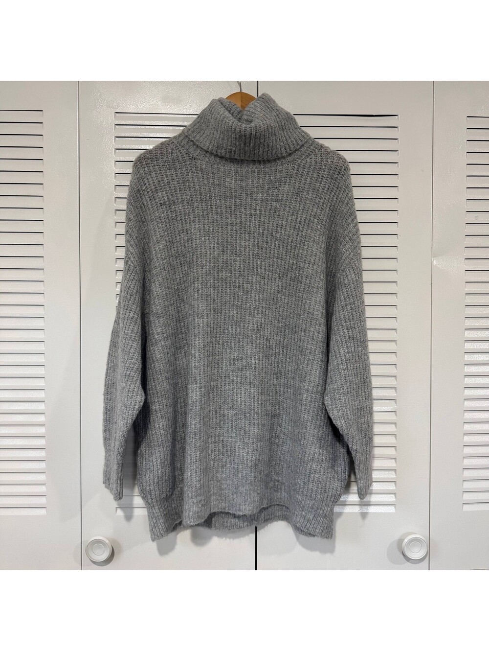 Lulus M Gray Oversized Turtleneck Sweater Chunky Ribbed Knit Cozy Pullover